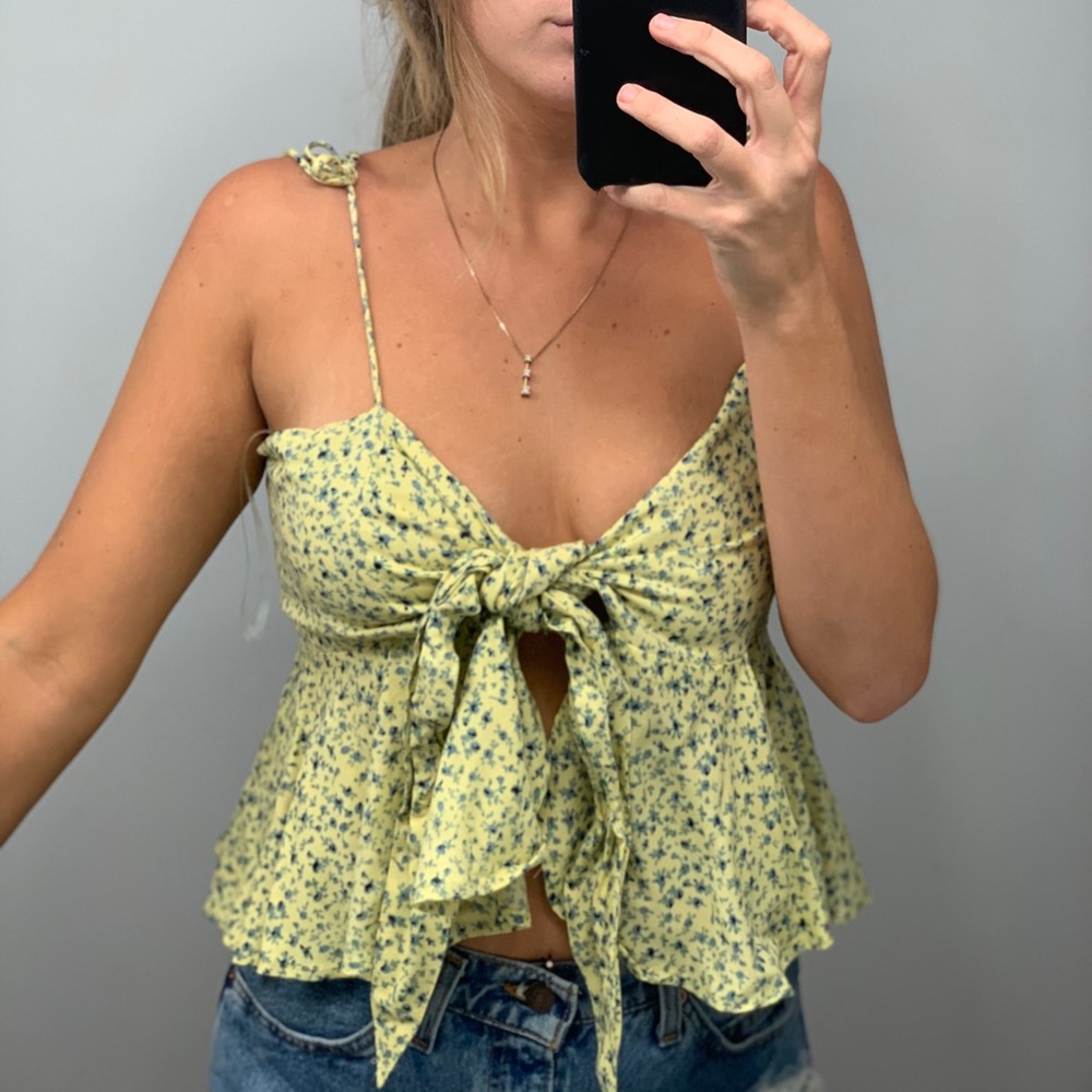Women’s summer tie front tank yellow floral